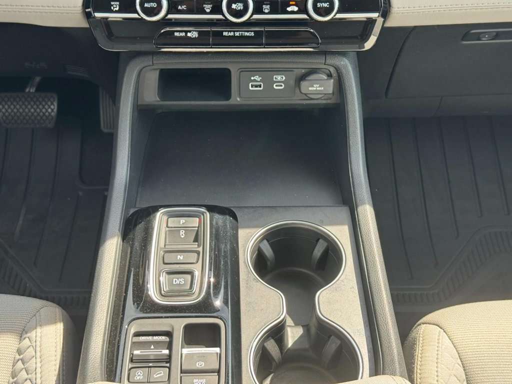 Used 2023 Honda Pilot LX image 20