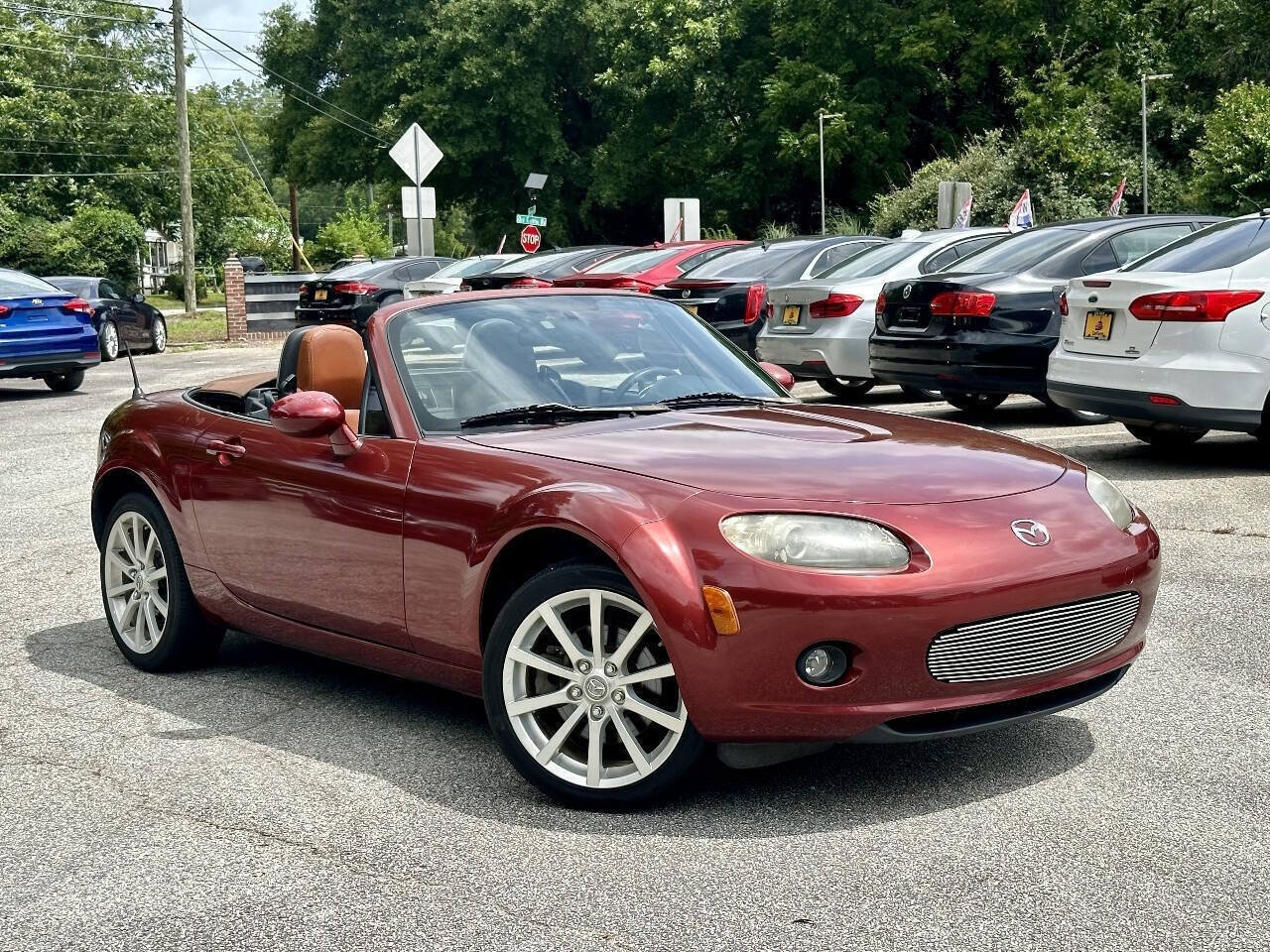 Used 2008 MAZDA MX-5 Miata Grand Touring RWD image 2
