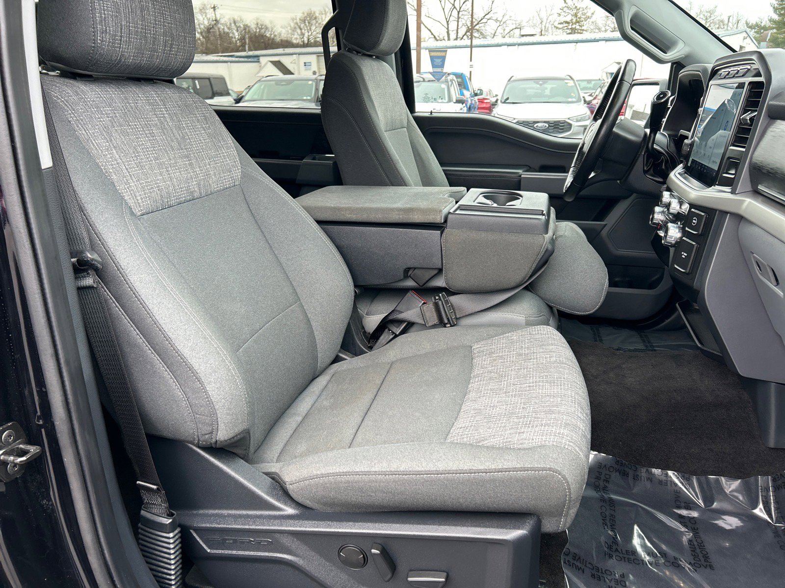 Certified 2022 Ford F150 XLT w/ Equipment Group 302A High image 17