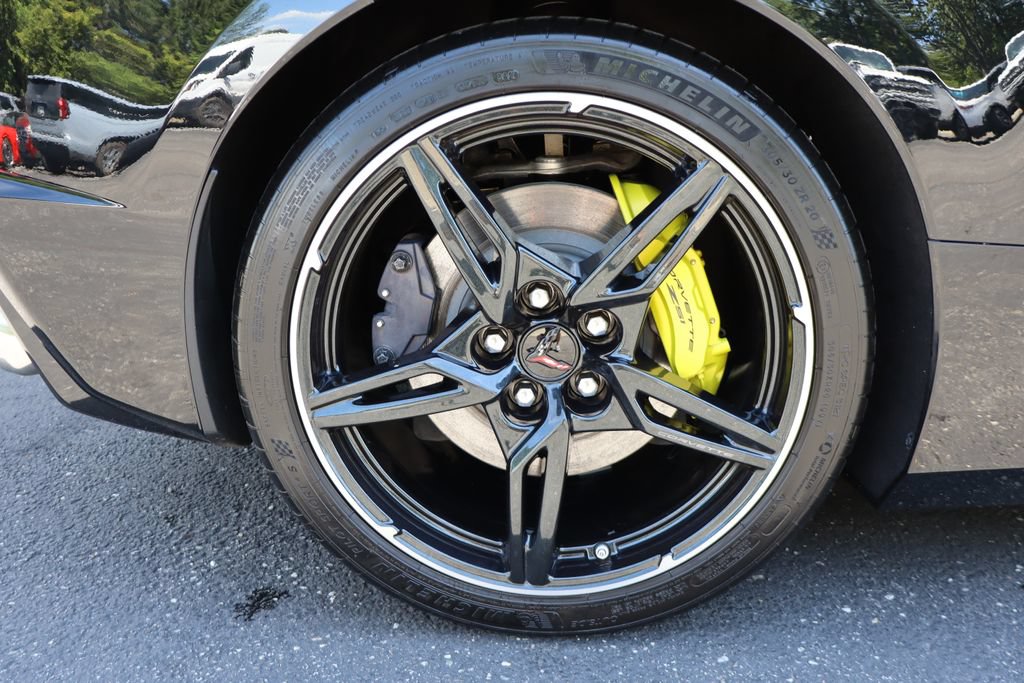 Used 2020 Chevrolet Corvette Stingray Premium Cpe w/ 3LT Preferred Equipment Group RWD image 12