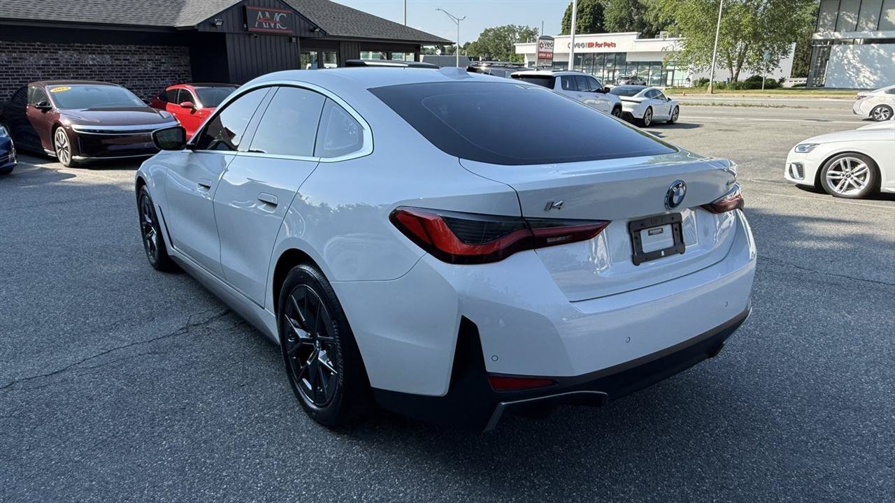 Used 2023 BMW i4 eDrive35 w/ Premium Package RWD image 13