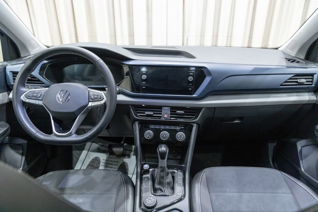 Used 2023 Volkswagen Taos SE w/ Panoramic Sunroof Package AWD/4WD image 13
