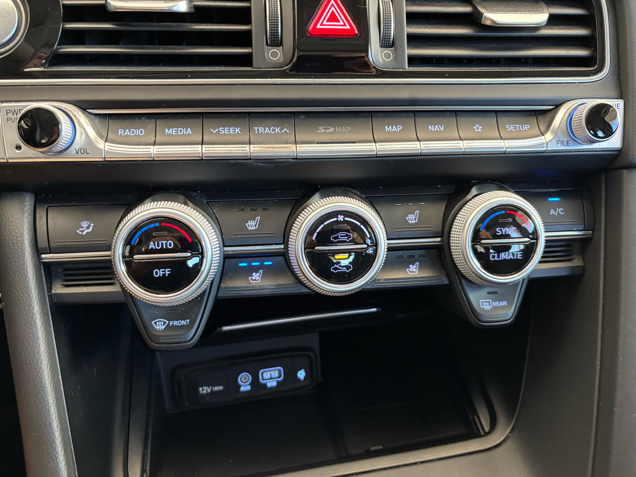 Used 2019 Genesis G70 3.3T Advanced w/ Elite Package image 19