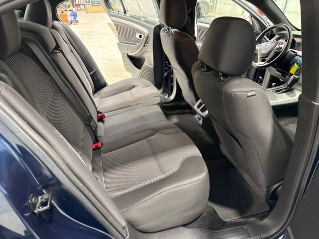Used 2016 Ford Taurus SEL FWD image 18