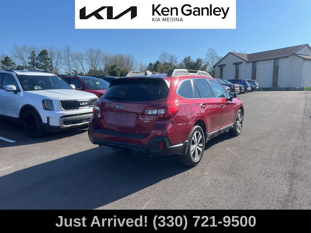 Used 2018 Subaru Outback 3.6R Limited AWD/4WD image 5