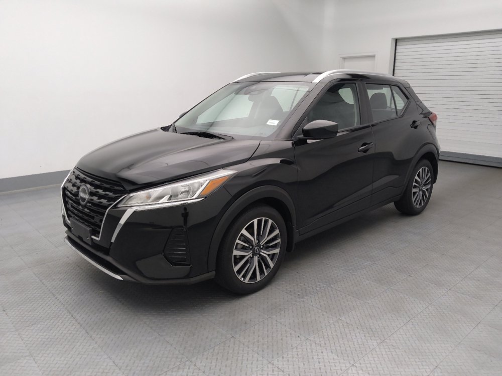 Used 2023 Nissan Kicks SV FWD image 2