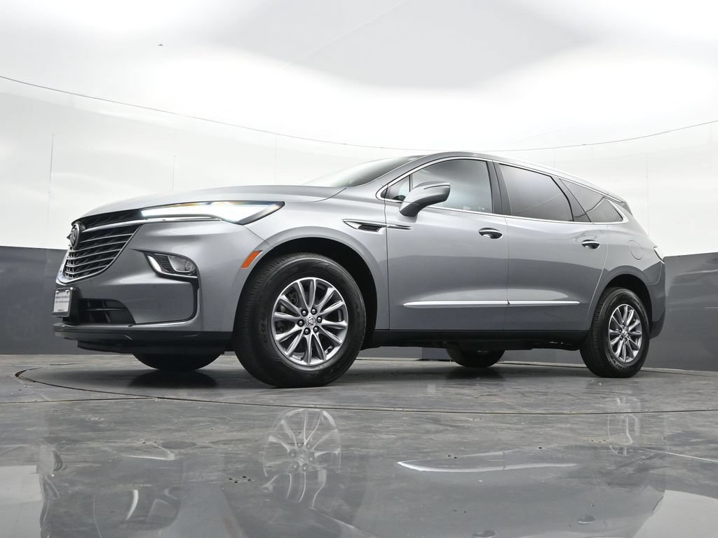 Used 2023 Buick Enclave Essence AWD/4WD image 31
