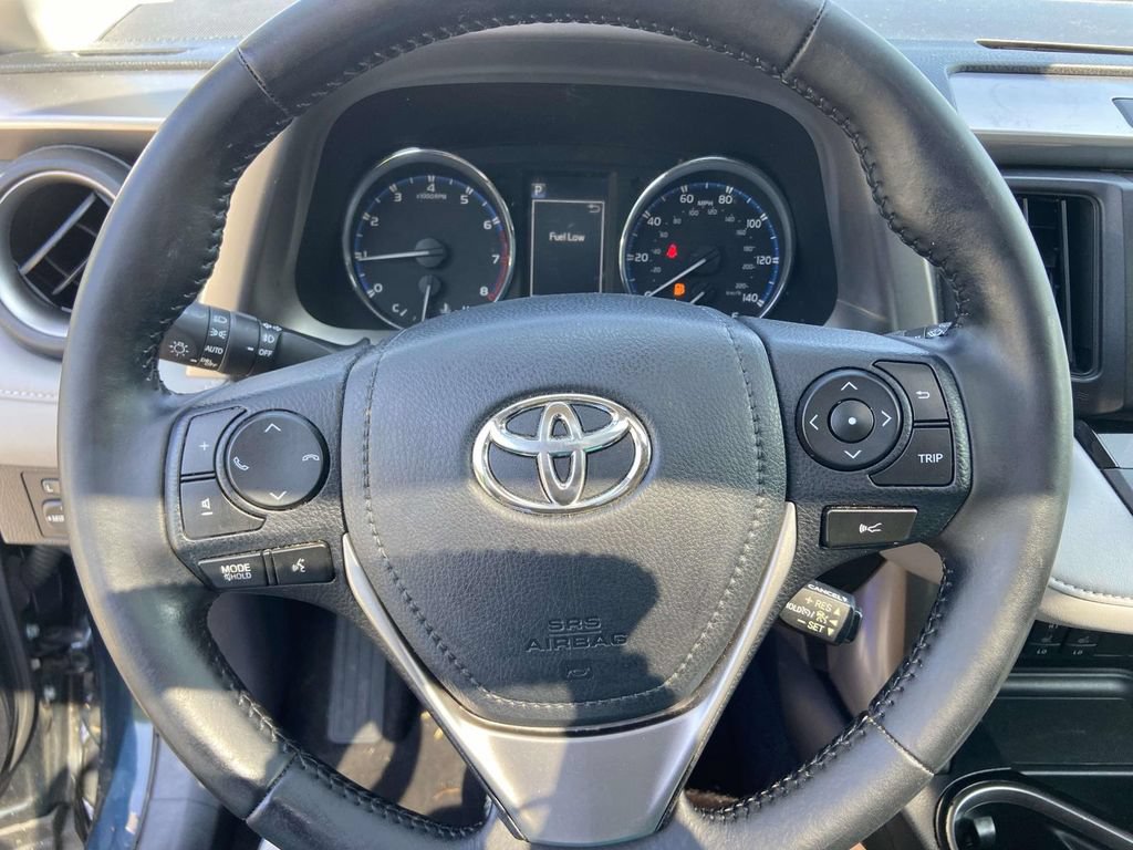 Used 2017 Toyota RAV4 Limited FWD image 35