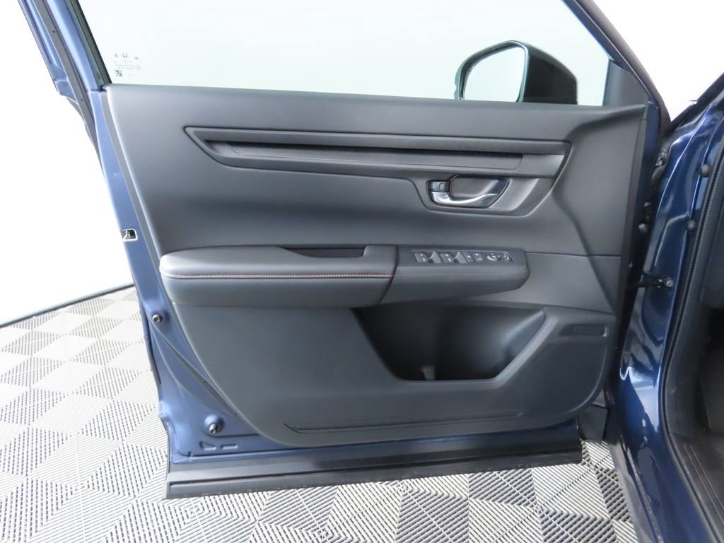 Certified 2025 Honda CR-V Sport image 25