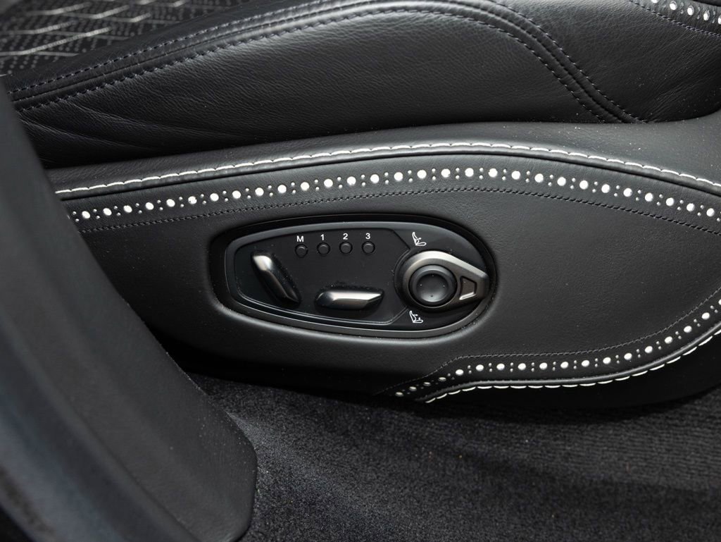 Used 2021 Aston Martin DBX image 58