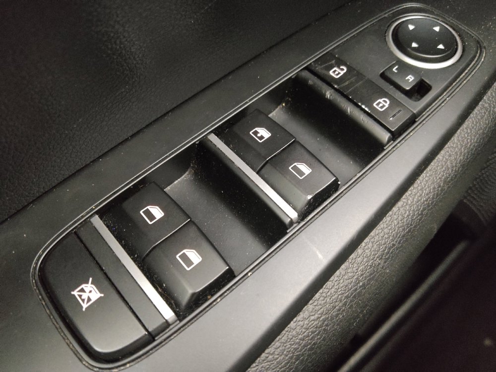 Used 2024 Kia Forte LXS image 27