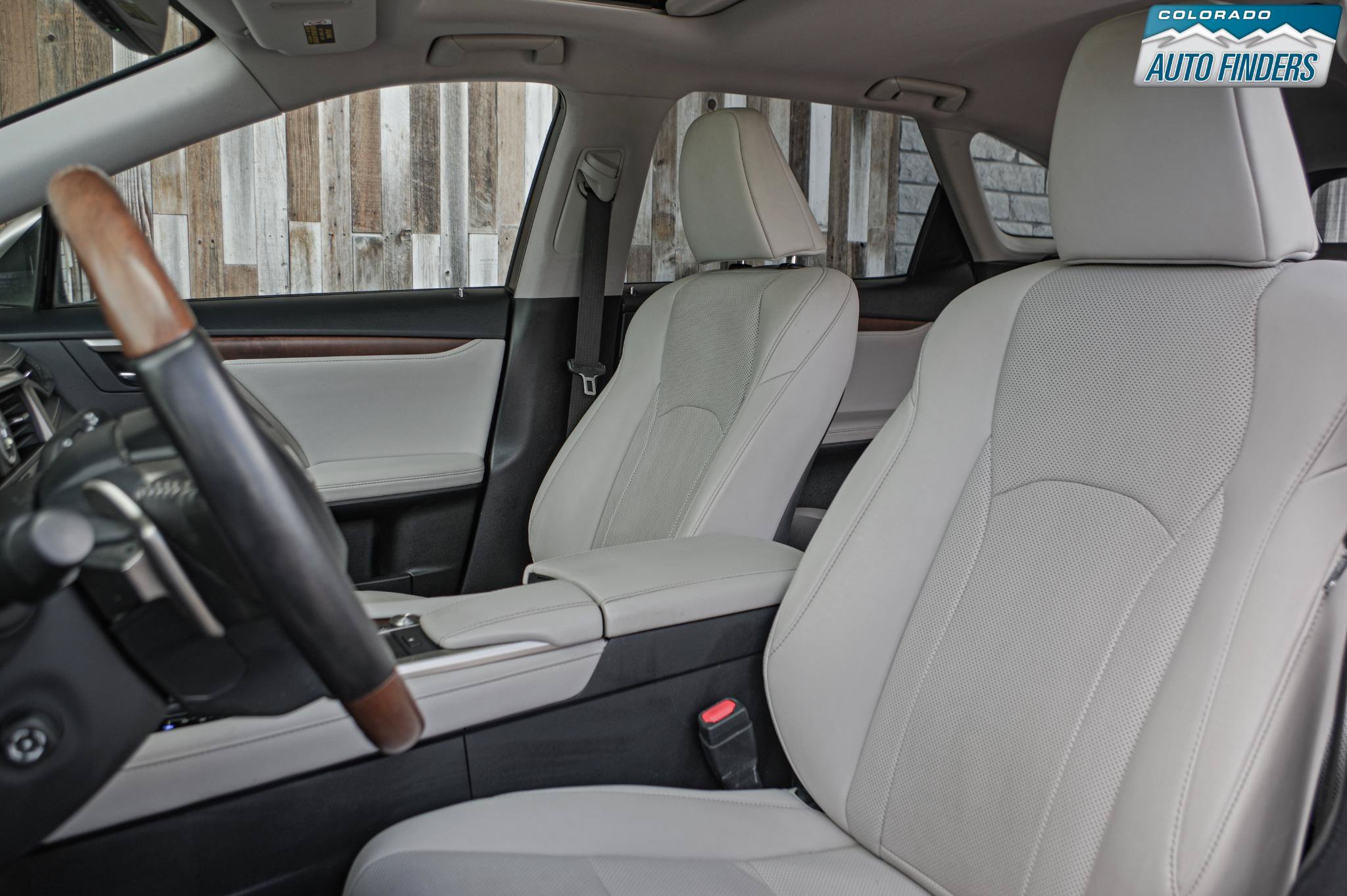 Used 2020 Lexus RX 350L Premium w/ Premium Package AWD/4WD image 12