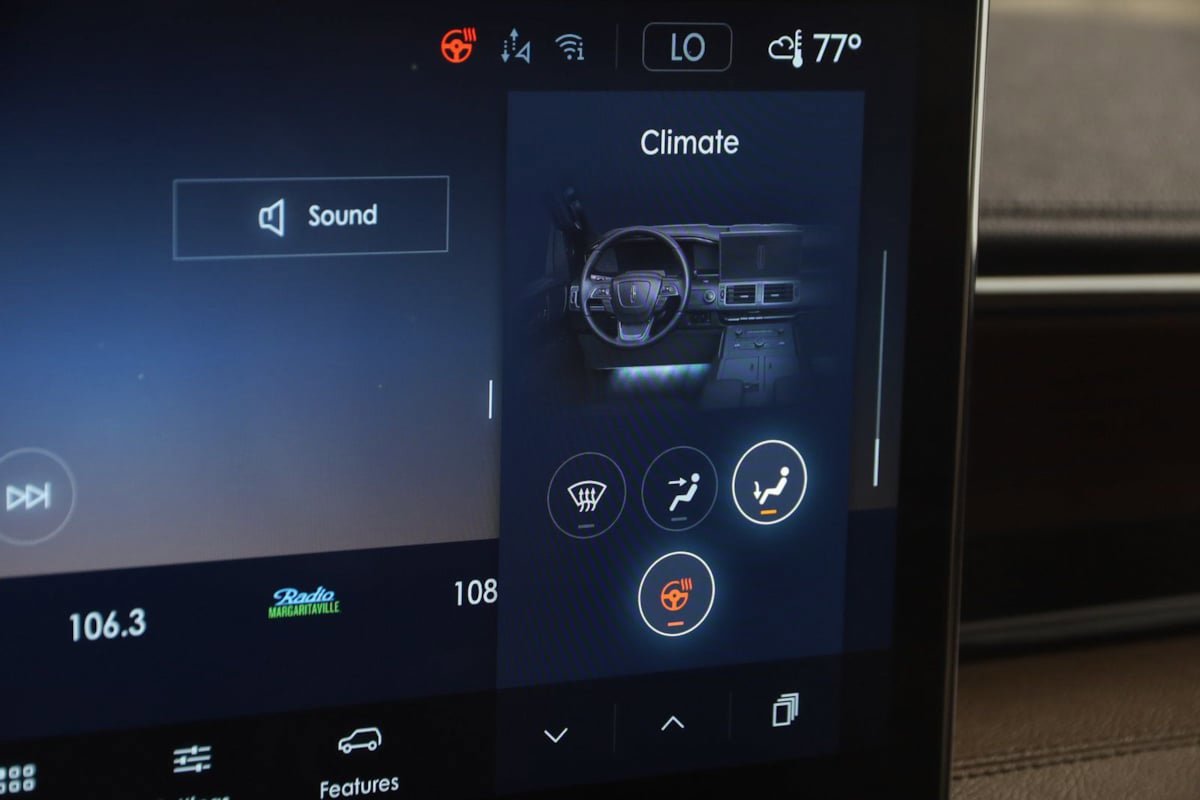 Used 2023 Lincoln Navigator Reserve image 9