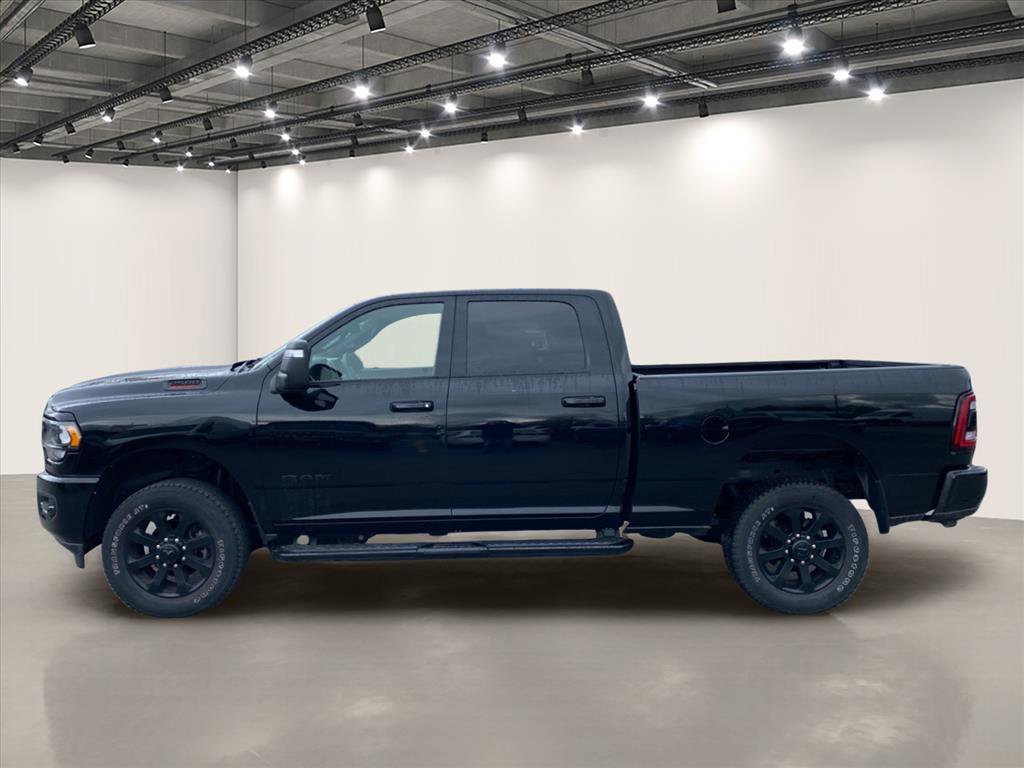 Used 2024 RAM 2500 Big Horn w/ Night Edition AWD/4WD image 4