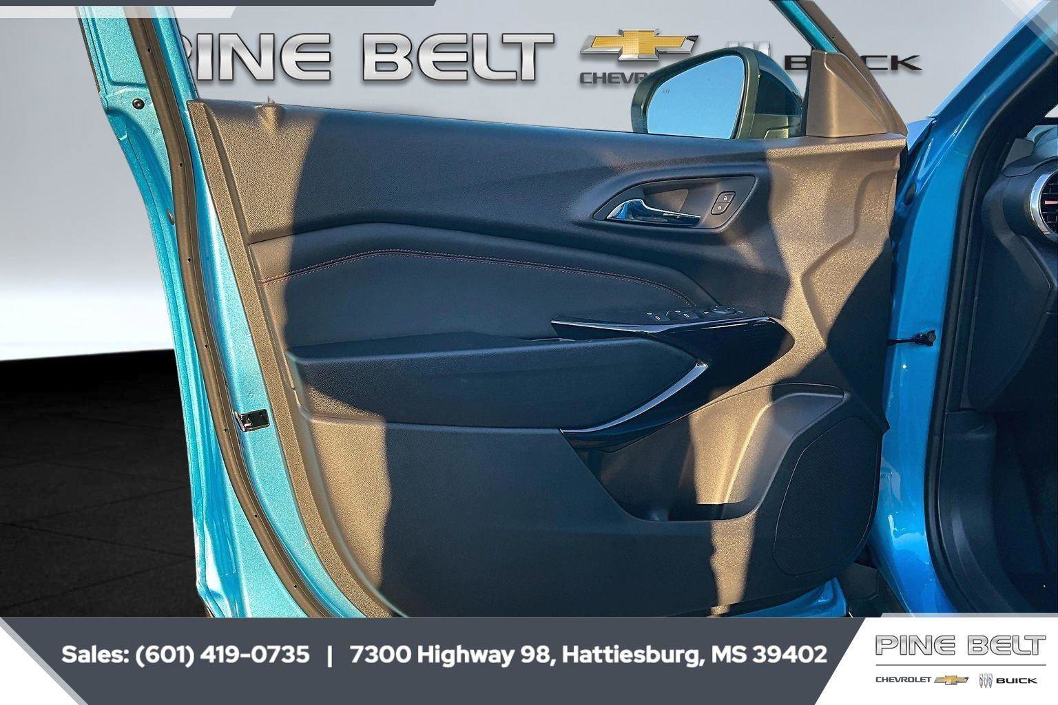 New 2026 Chevrolet Trax RS w/ Driver Confidence Package image 17