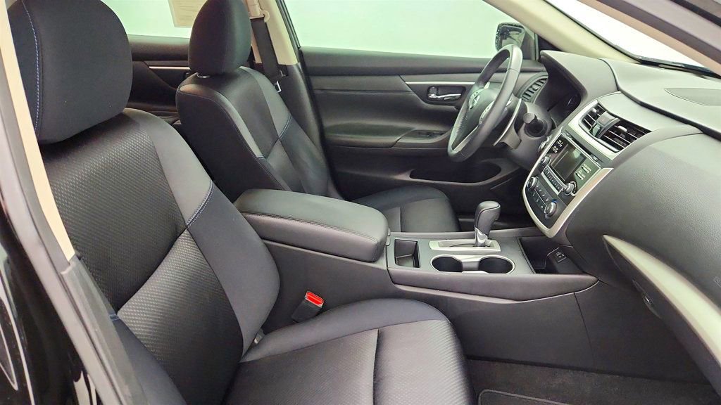 Used 2017 Nissan Altima 2.5 SR w/ Midnight Edition Package image 22
