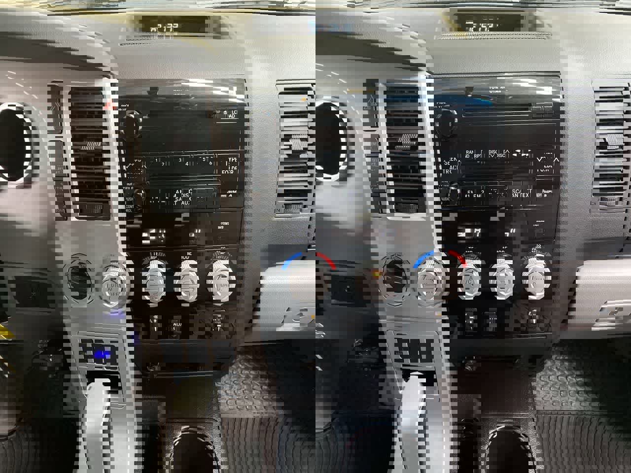 Used 2007 Toyota Tundra Limited AWD/4WD image 24