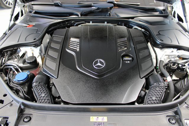 Used 2019 Mercedes-Benz S 560 Sedan image 33