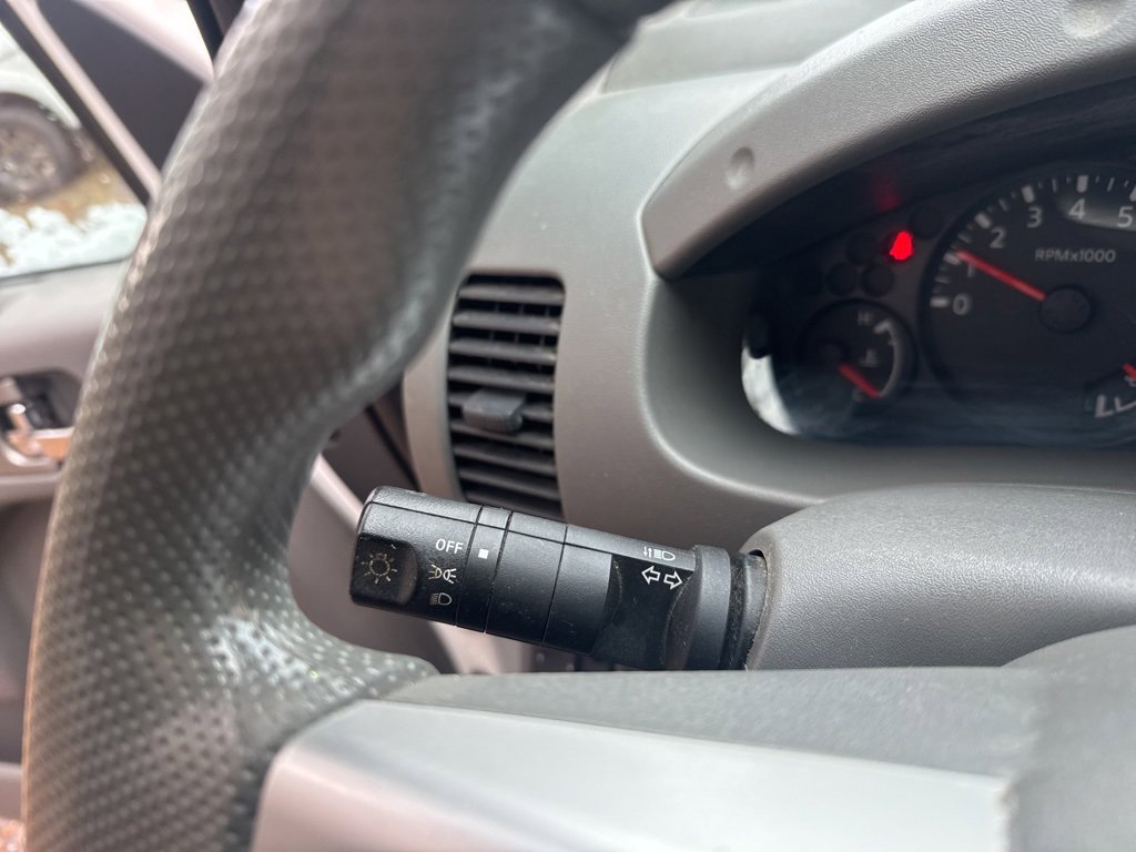 Used 2018 Nissan Frontier SV image 21