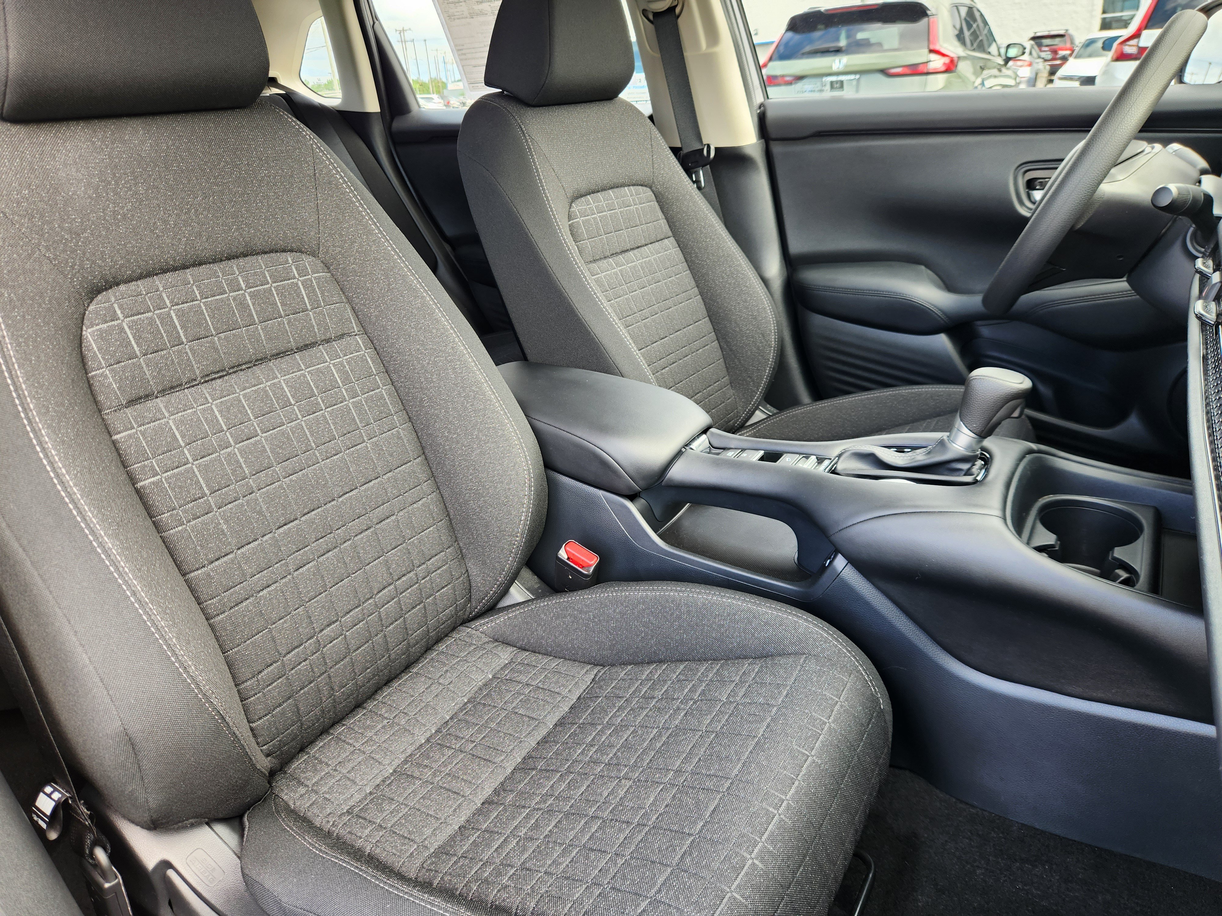 Certified 2025 Honda HR-V LX image 14