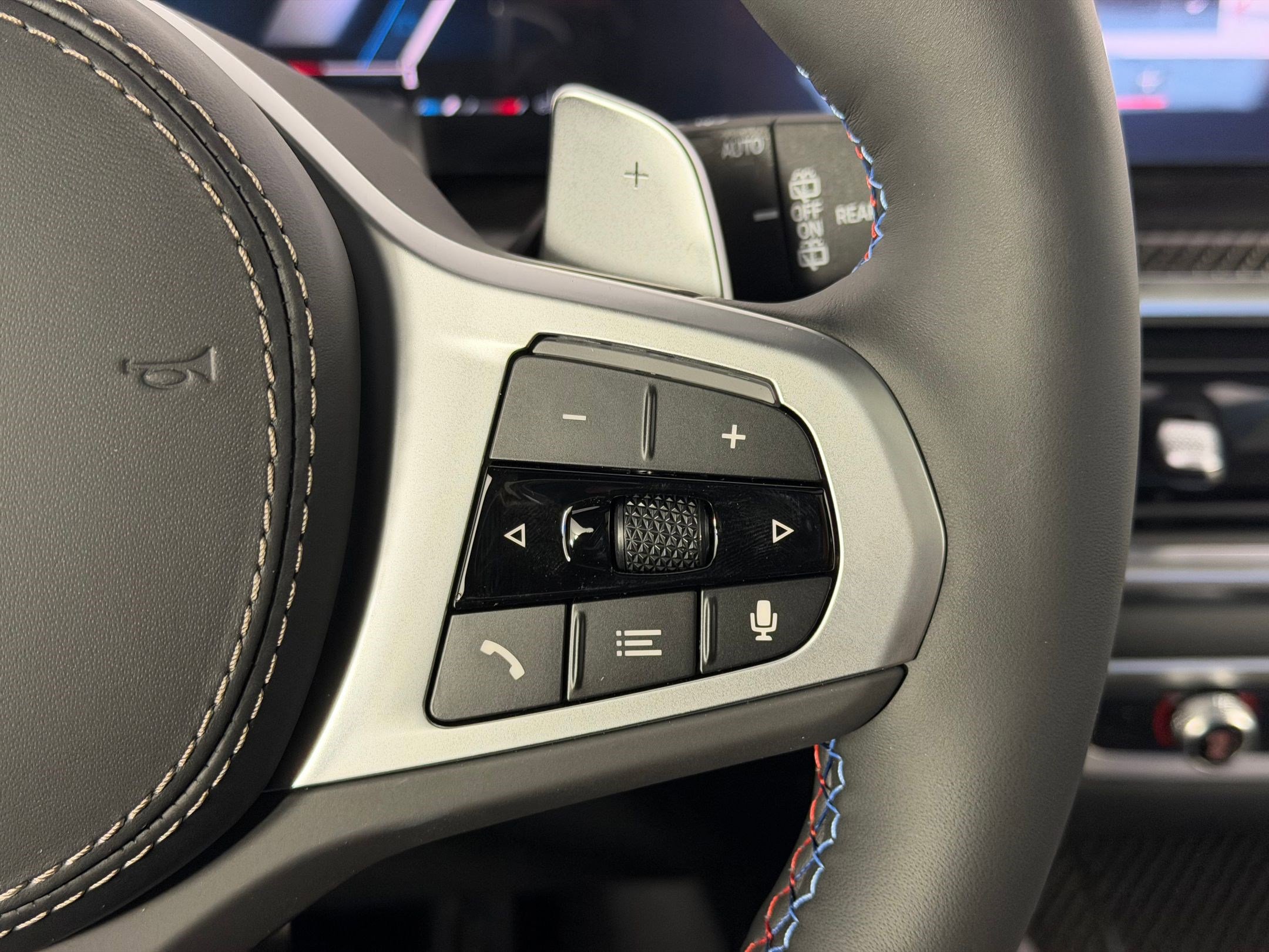 New 2026 BMW X7 M60i image 28