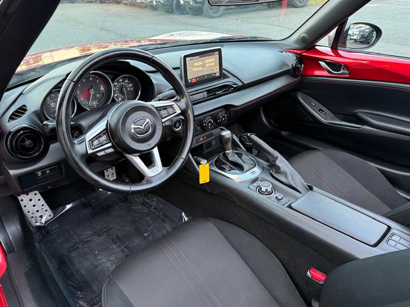 Used 2016 MAZDA MX-5 Miata Club image 24