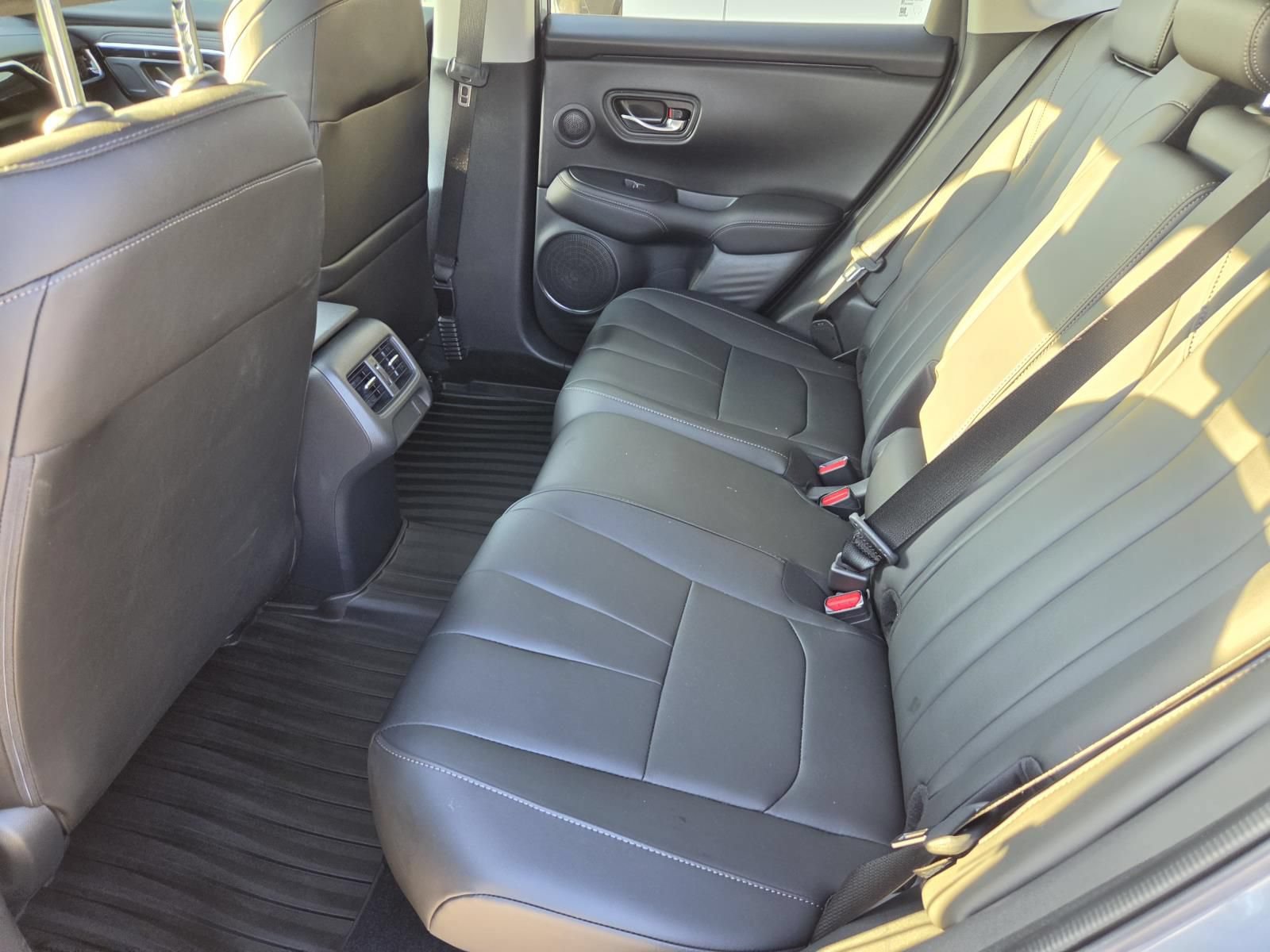 Used 2025 Acura ADX AWD image 13
