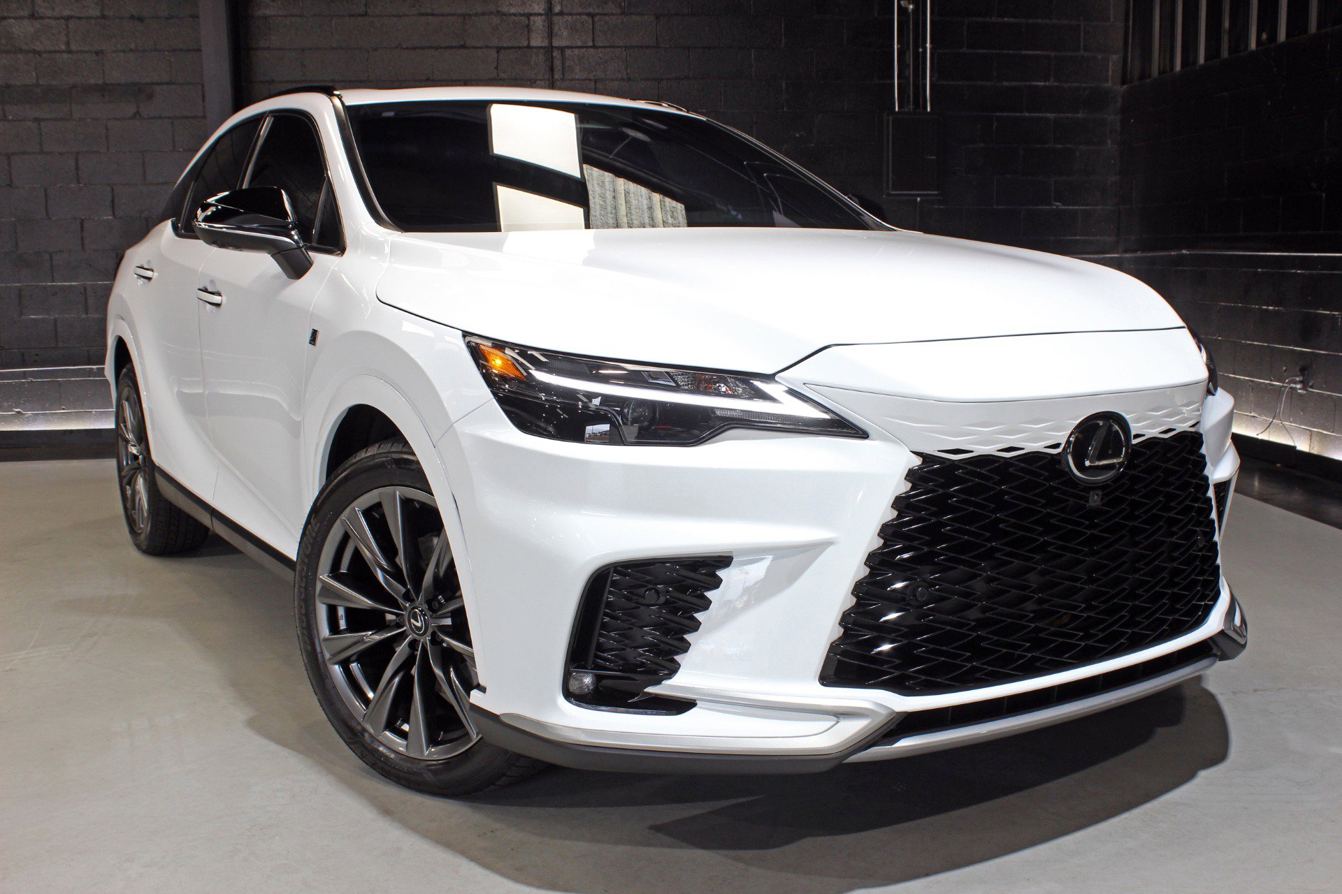 Used 2025 Lexus RX 350 F Sport w/ Convenience Package image 9