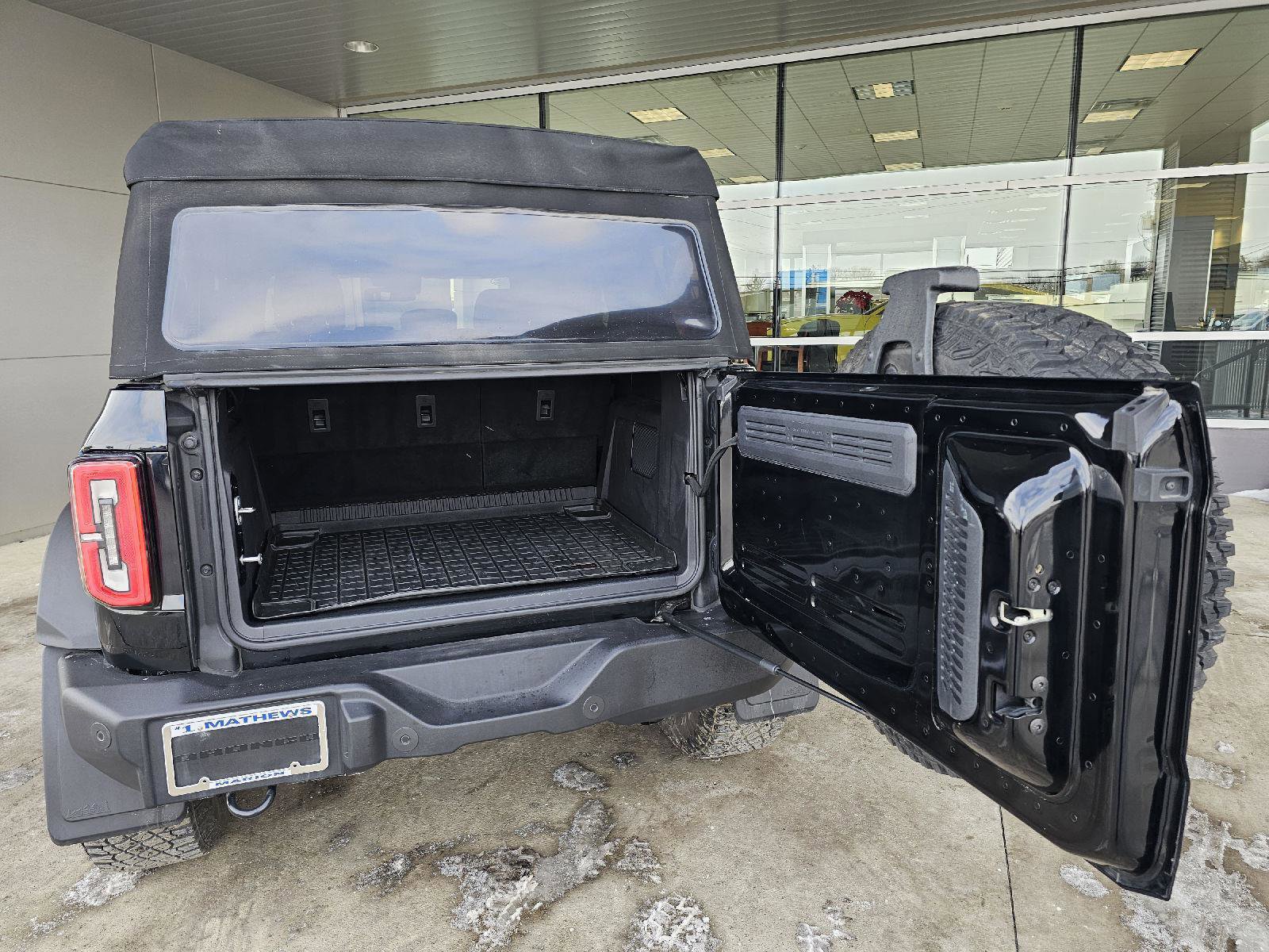 Used 2023 Ford Bronco Wildtrak image 5