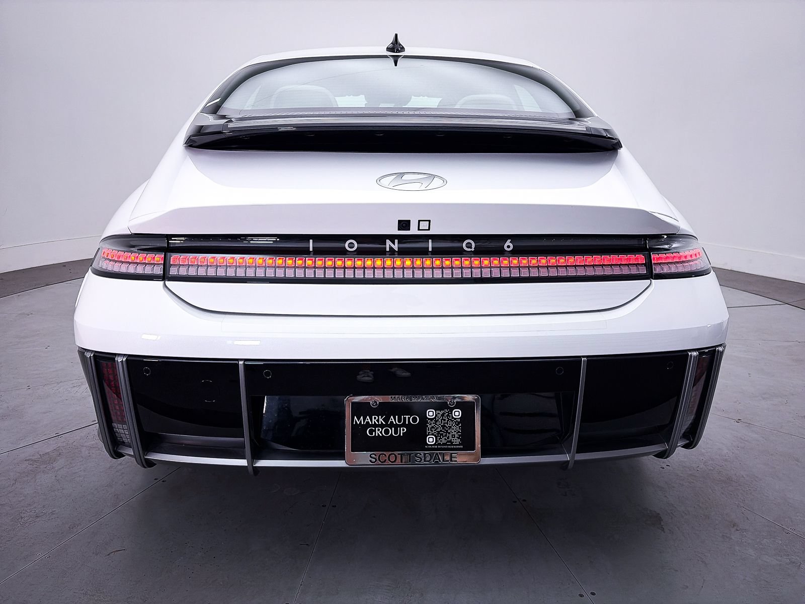 Used 2023 Hyundai Ioniq 6 SEL RWD image 13