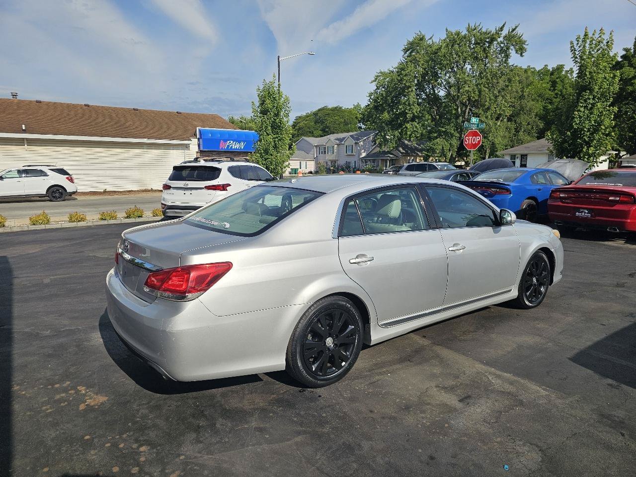 Used 2011 Toyota Avalon FWD image 12