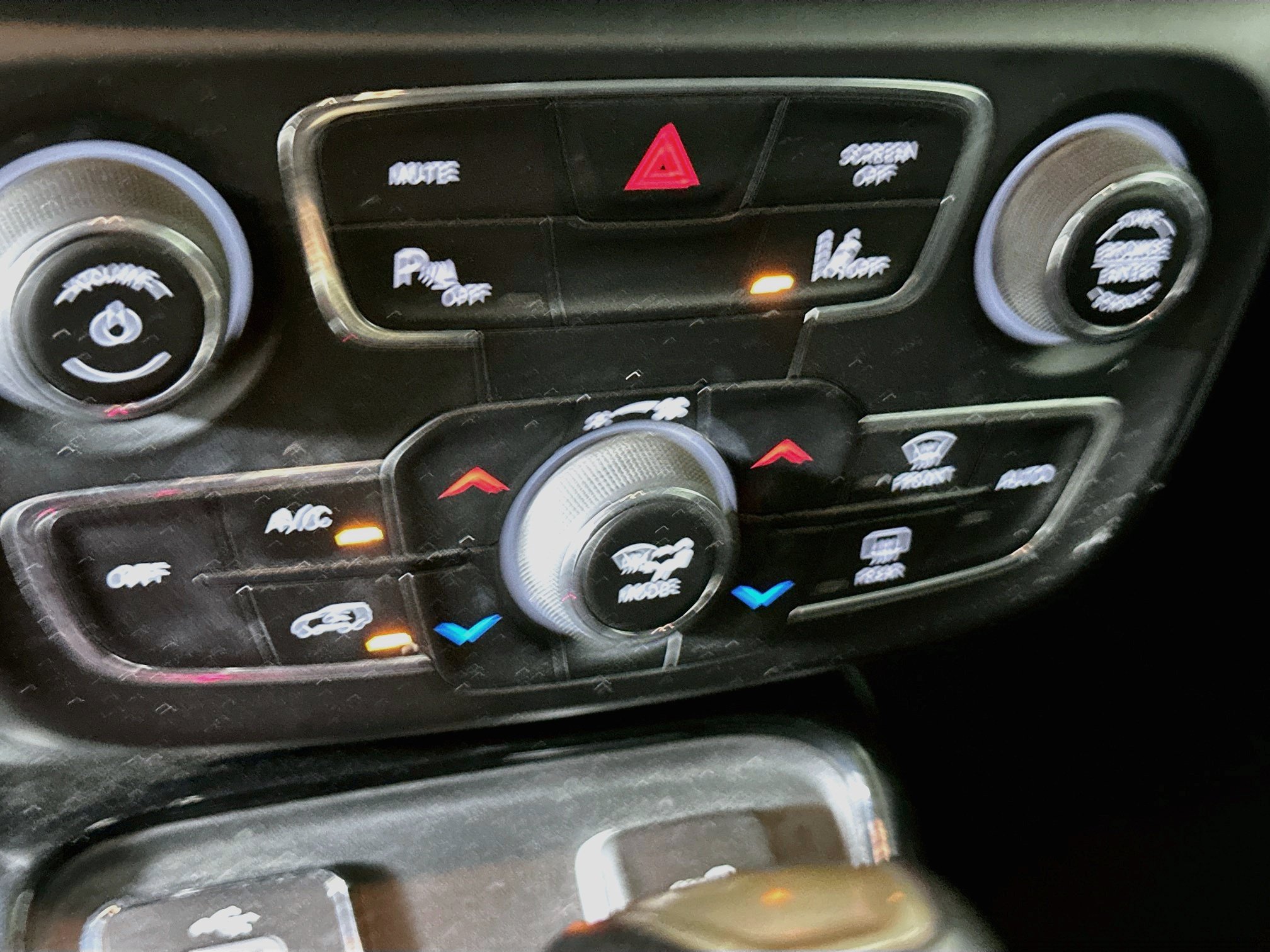 Used 2018 Jeep Compass Limited w/ Navigation Group FWD image 24