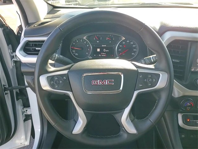 Used 2023 GMC Acadia SLT image 13