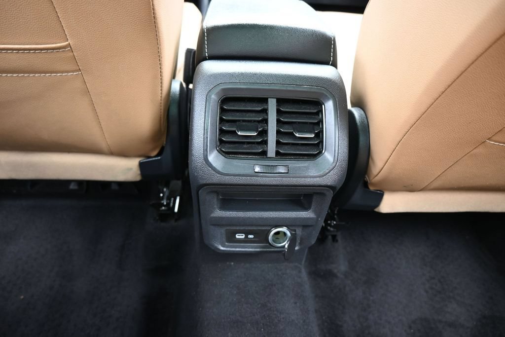 Used 2024 Volkswagen Tiguan SE R-Line FWD image 38
