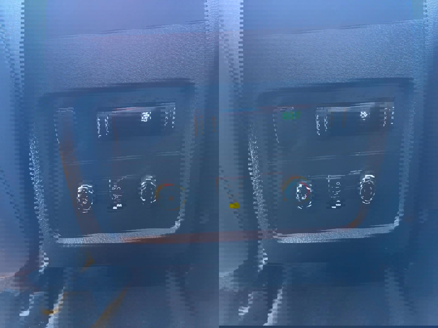 Used 2016 Ford Expedition EL XLT image 13