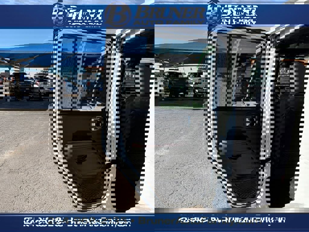 New 2026 Jeep Wrangler Unlimited Rubicon image 12