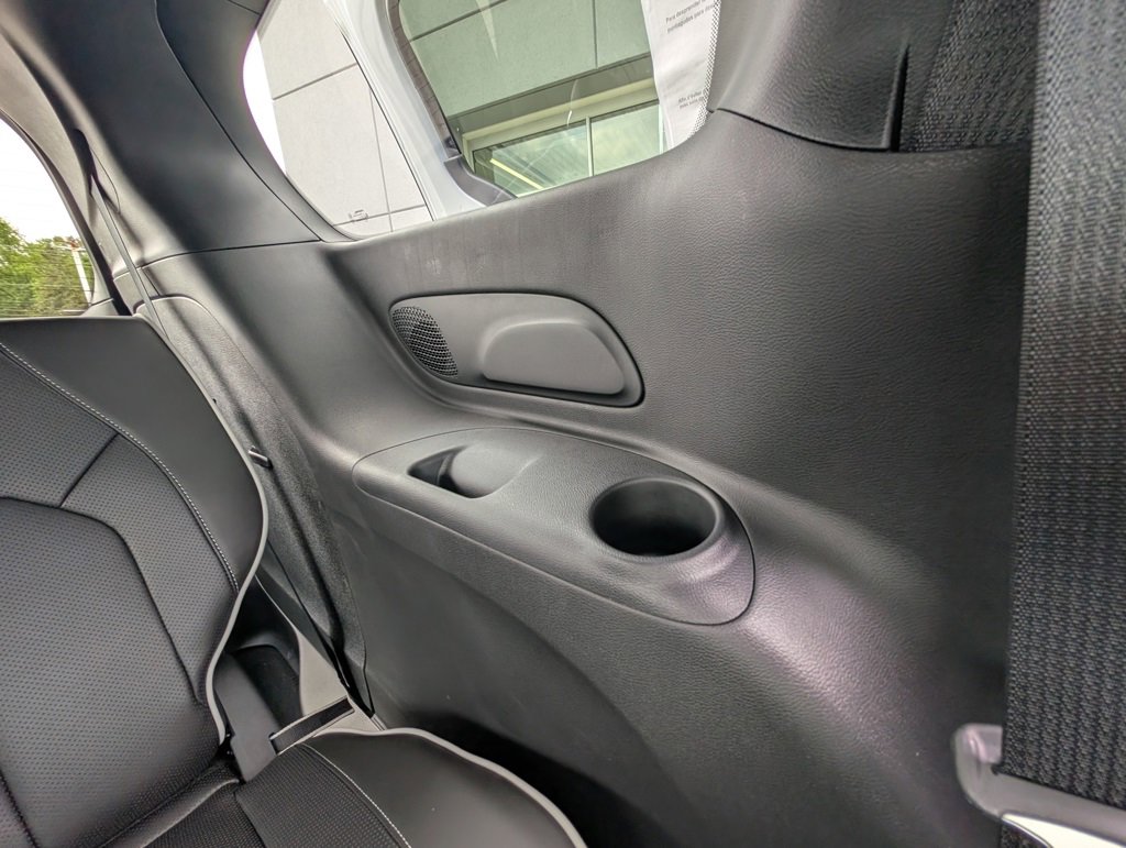 New 2026 Chrysler Pacifica Limited image 38