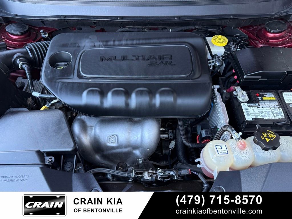 Used 2019 Jeep Cherokee Latitude Plus w/ Comfort/Convenience Group FWD image 33