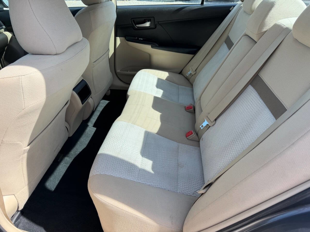 Used 2012 Toyota Camry LE image 16