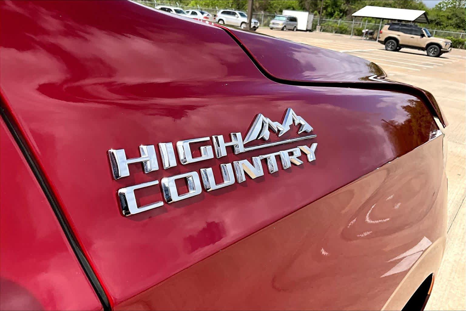 Used 2023 Chevrolet Tahoe High Country w/ LPO, Illumination Package RWD image 10