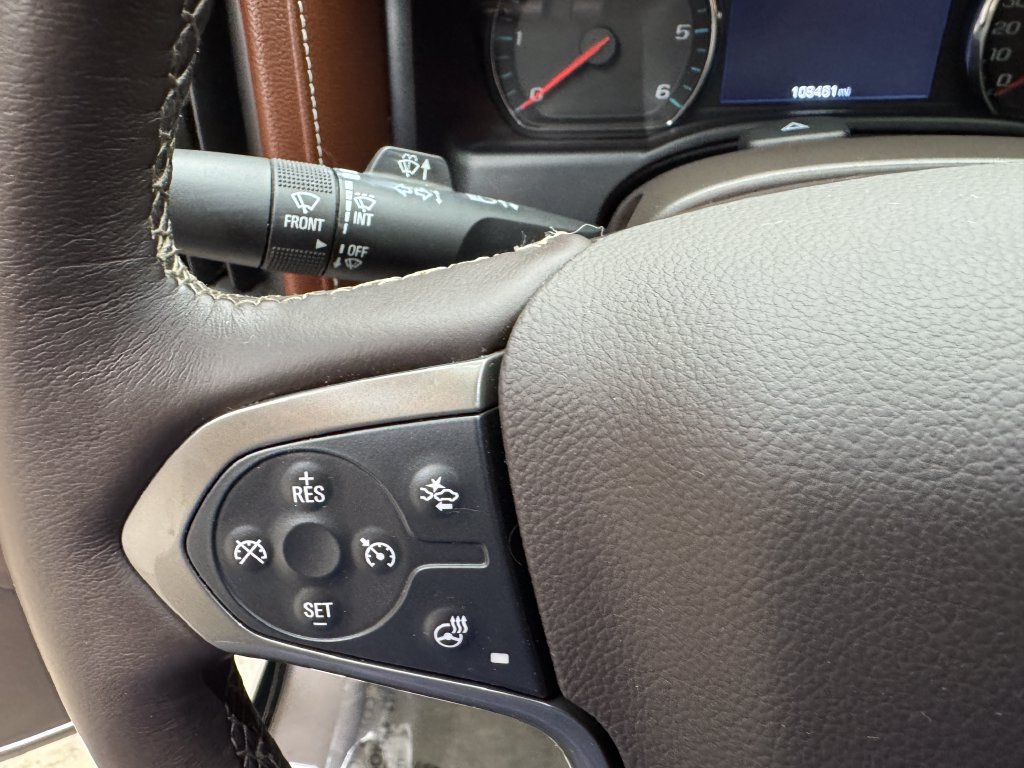 Used 2015 Chevrolet Silverado 1500 High Country w/ High Country Premium Package AWD/4WD image 13