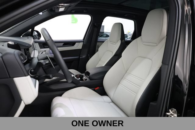 Used 2026 Porsche Cayenne AWD/4WD image 7