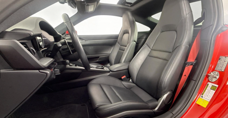 Used 2020 Porsche 911 Carrera image 31