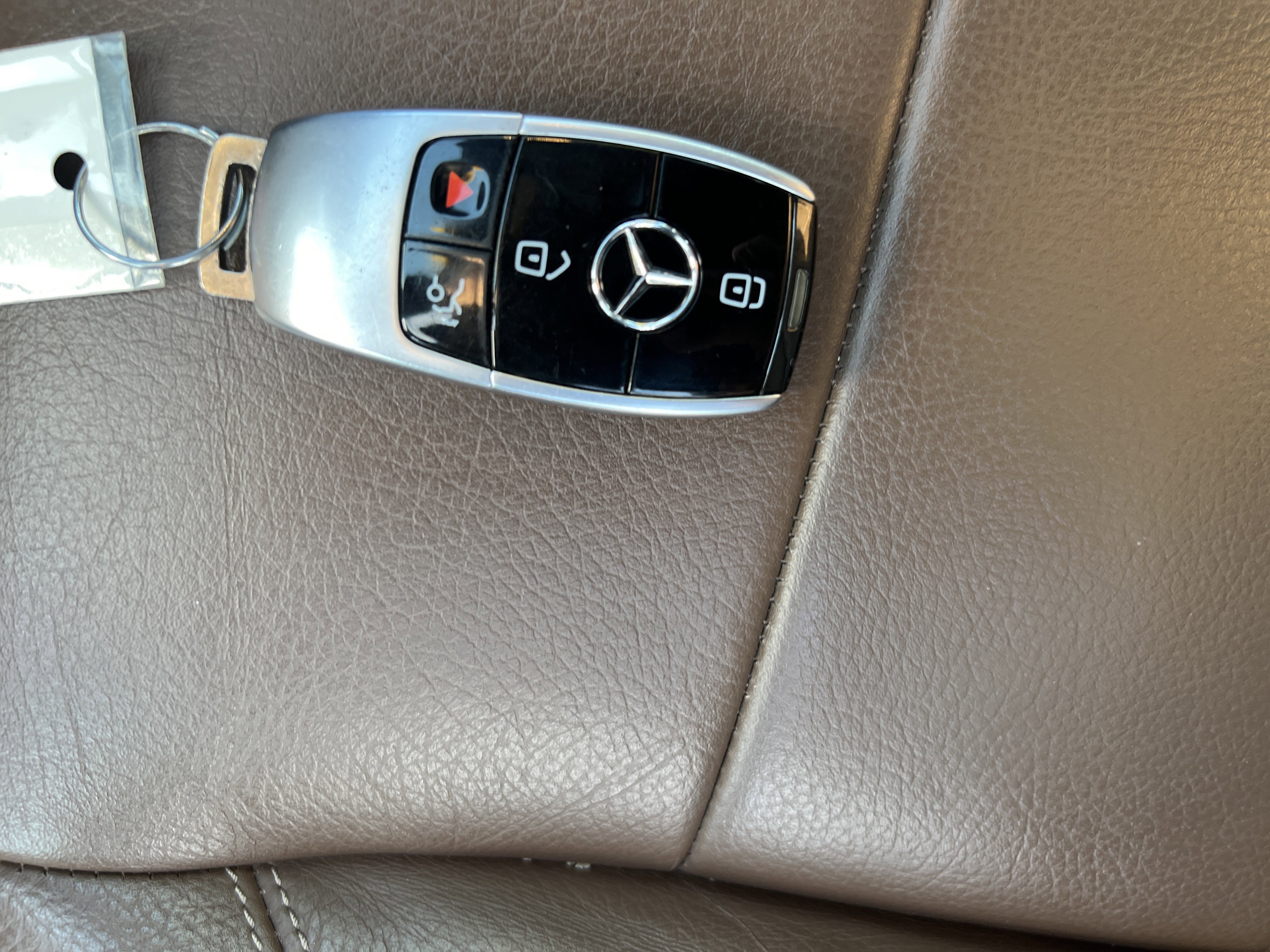 Used 2020 Mercedes-Benz E 350 4MATIC Sedan image 36