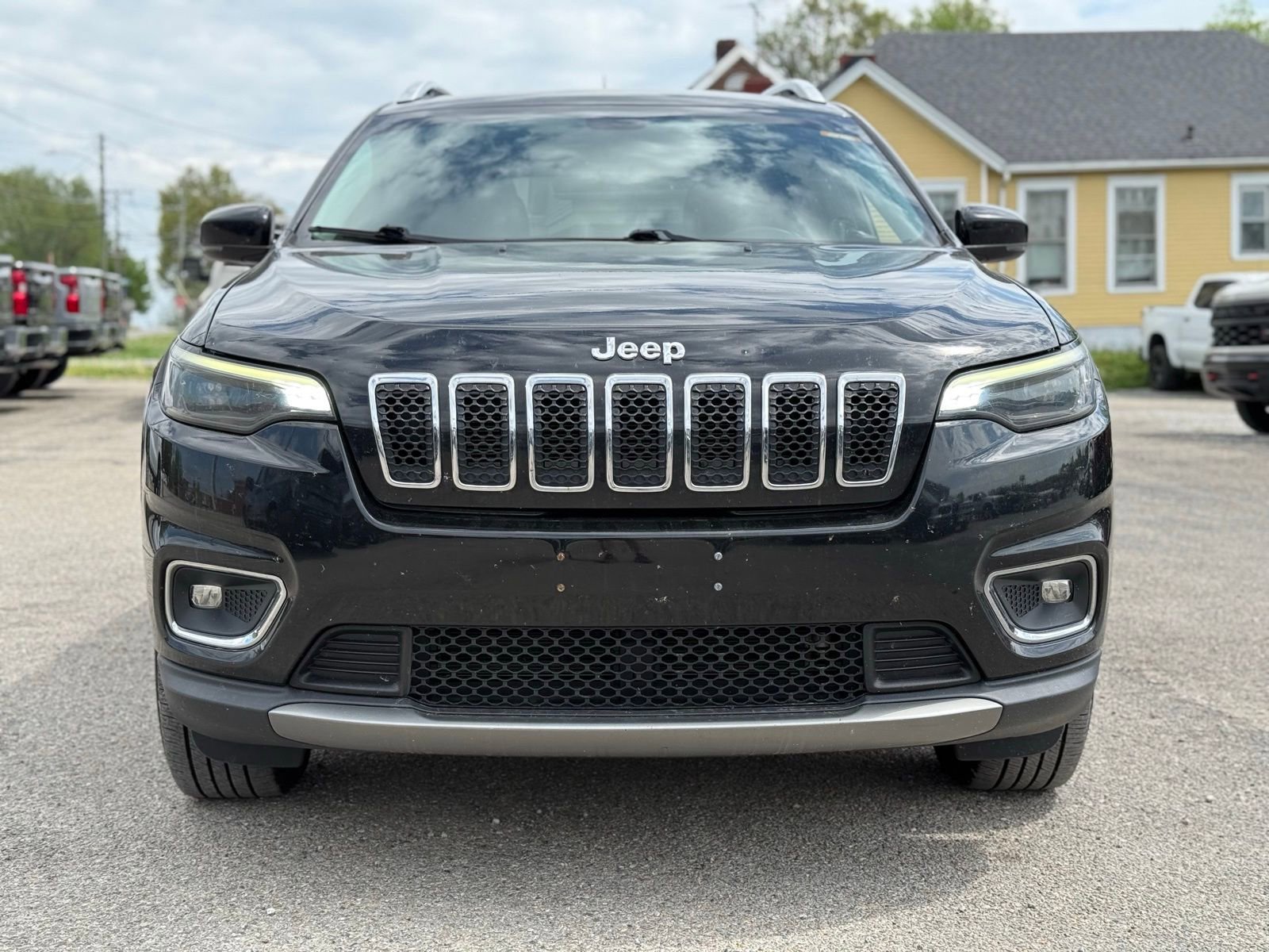 Used 2019 Jeep Cherokee Limited image 9