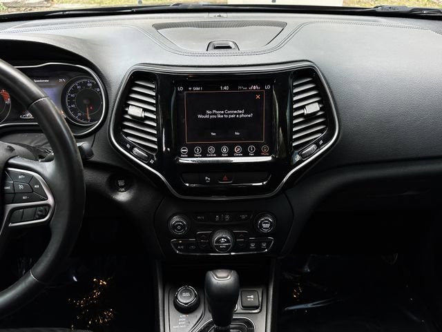 Used 2019 Jeep Cherokee Limited image 17
