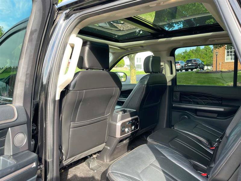 Used 2018 Ford Expedition Max Platinum AWD/4WD image 41