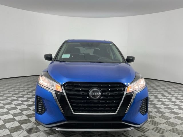 Used 2024 Nissan Kicks S FWD image 2