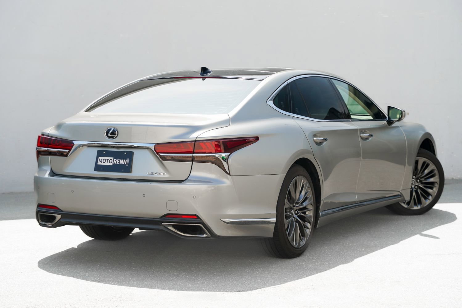 Used 2018 Lexus LS 500 w/ Luxury Package image 3