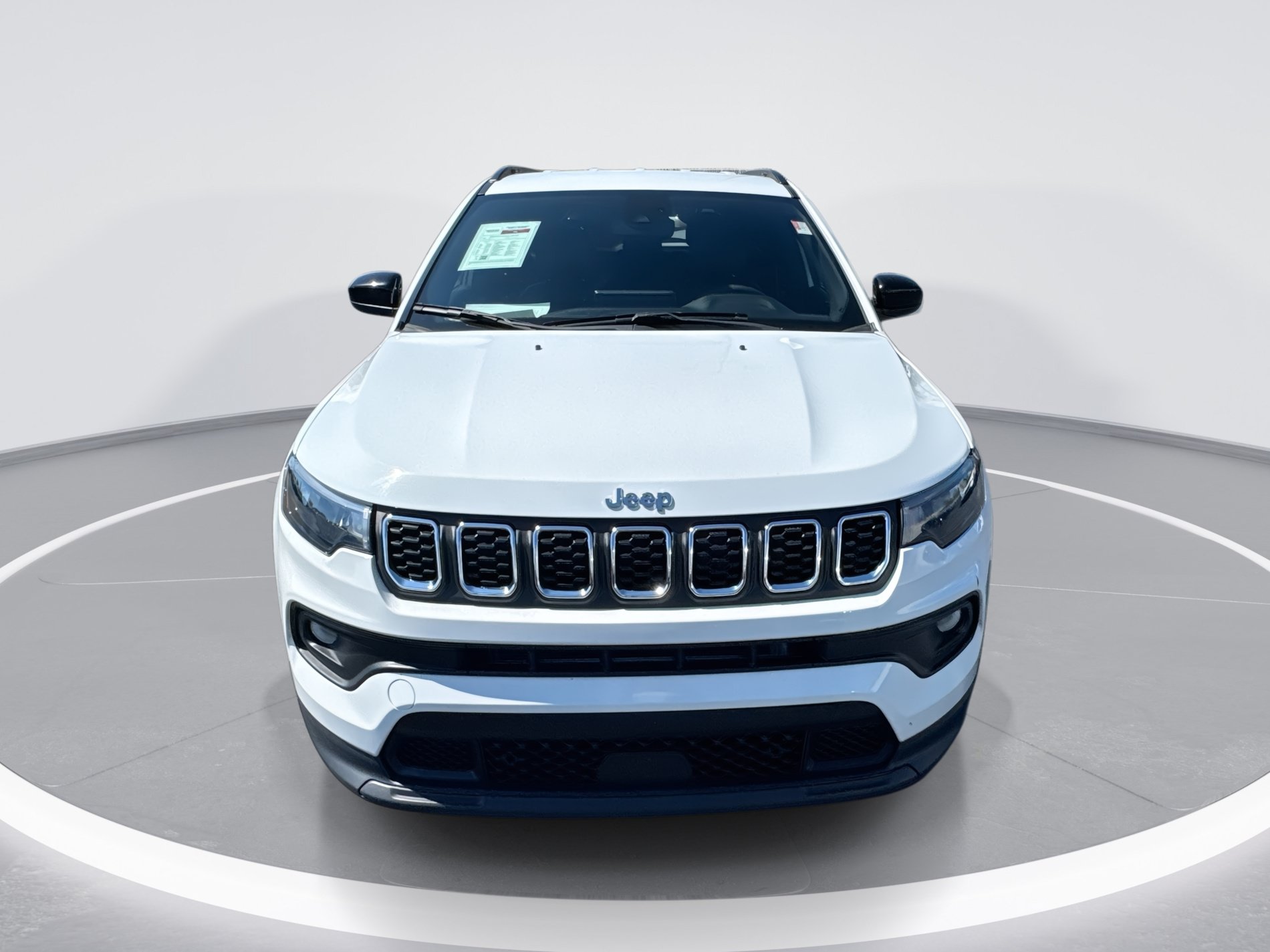 Used 2024 Jeep Compass Latitude AWD/4WD image 9